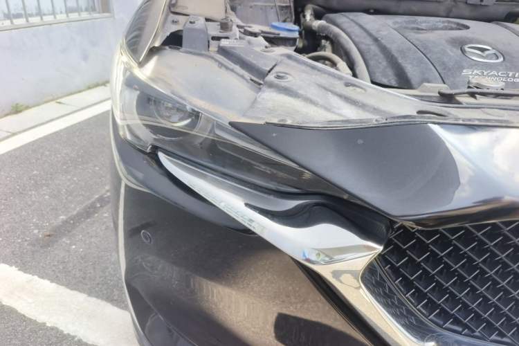 Used Mazda CX-5 2017 2.5L Automatic 4x4 ZhiZun Version China V Standard Right Front Headlight