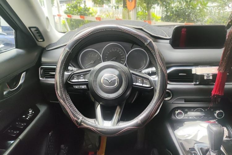 Used Mazda CX-5 2017 2.0L Automatic 2WD ZhiShang Trim China VI Standard Steering Wheel