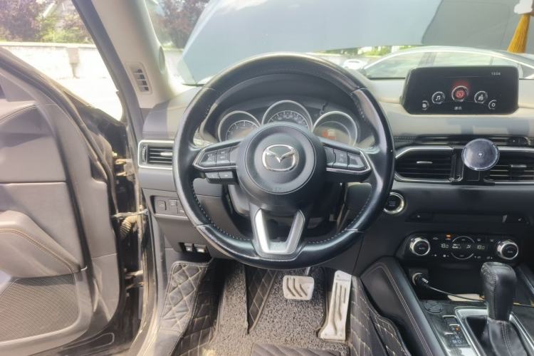 Used Mazda CX-5 2017 2.5L Automatic 4x4 ZhiZun Version China V Standard Steering Wheel