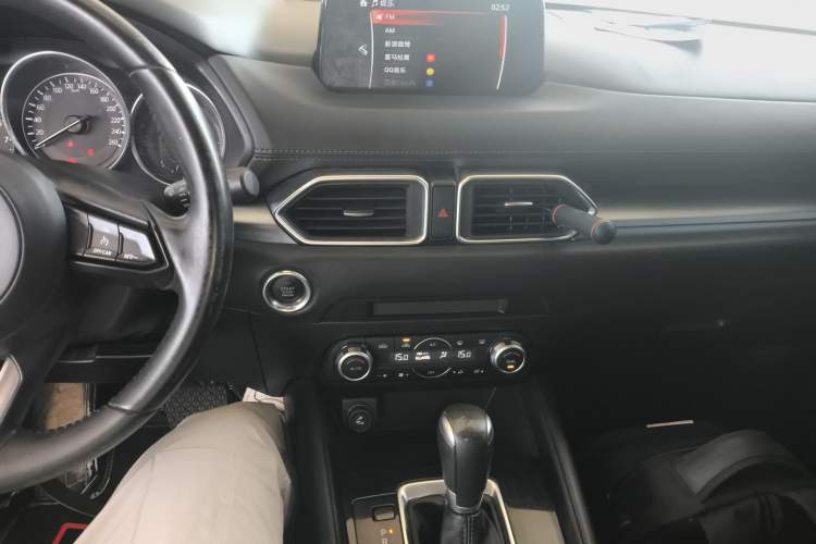 Used Mazda CX-5 2017 2.0L Automatic 2WD ZhiShang Trim China V Standard Audio And AC Panel