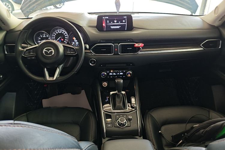Used Mazda CX-5 2017 2.5L Automatic 4x4 ZhiZun Version China V Standard Center Console