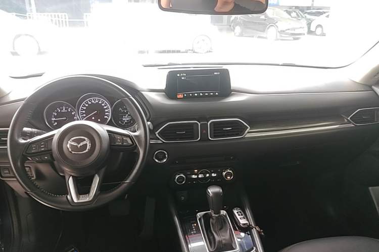 Used Mazda CX-5 2017 2.0L Automatic 2WD Smart Enjoyment Version China V Standard Center Console