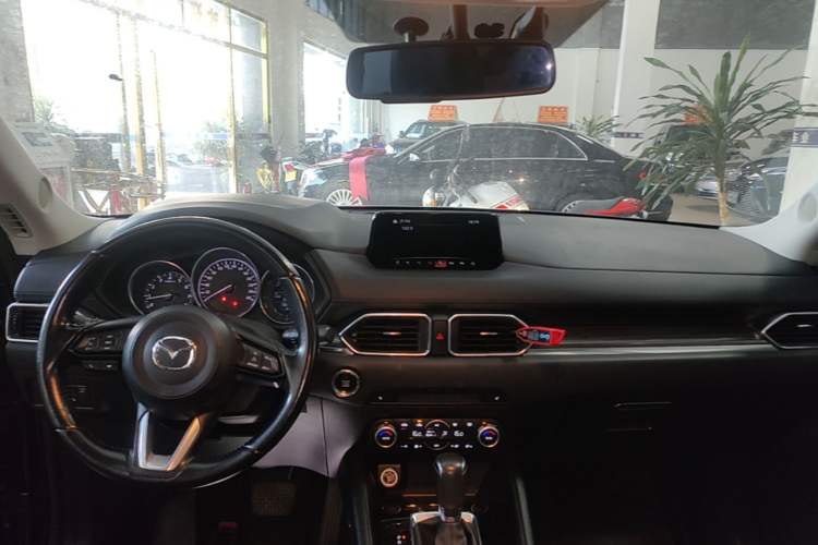 Used Mazda CX-5 2017 2.0L Automatic 2WD Smart Enjoyment Version China V Standard Center Console