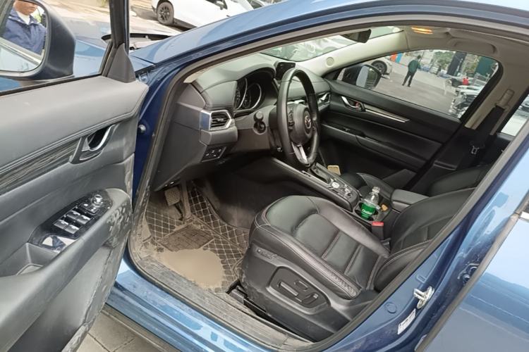Used Mazda CX-5 2017 2.0L Automatic 2WD Smart Enjoyment Version China VI Standard Driver Seat