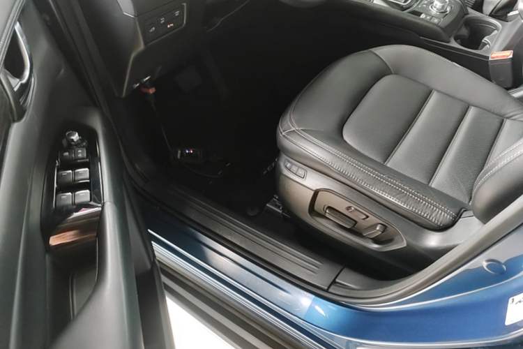 Used Mazda CX-5 2017 2.0L Automatic 2WD Smart Enjoyment Version China V Standard Driver Seat