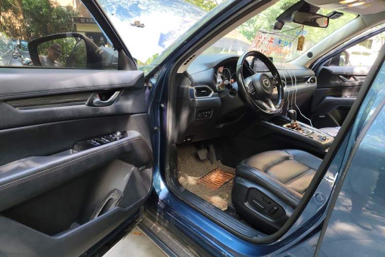 Used Mazda CX-5 2017 2.5L Automatic 4x4 Flagship Version China V Standard Driver Seat