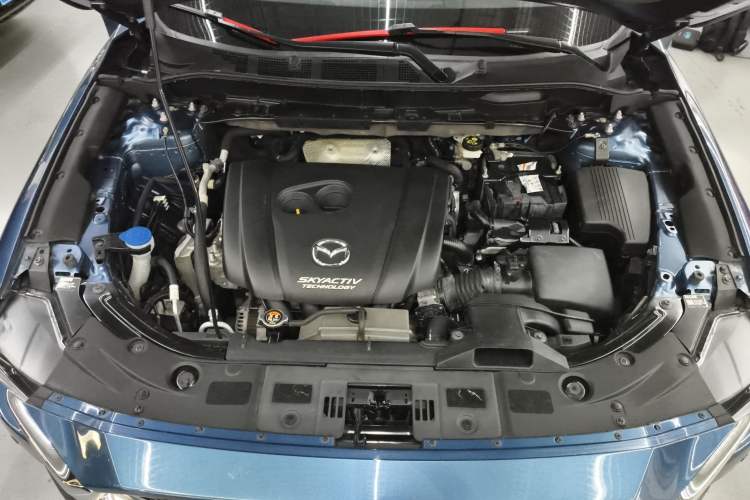 Used Mazda CX-5 2017 2.0L Automatic 2WD Smart Enjoyment Version China V Standard Engine Bay