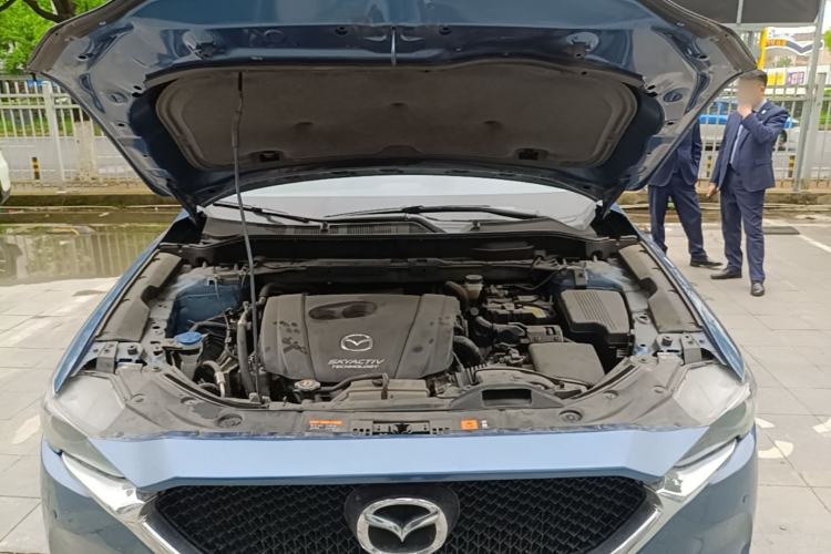 Used Mazda CX-5 2017 2.0L Automatic 2WD Smart Enjoyment Version China VI Standard Engine Bay