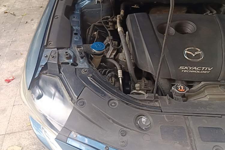 Used Mazda CX-5 2017 2.0L Automatic 2WD Smart Enjoyment Version China V Standard Engine Bay Right