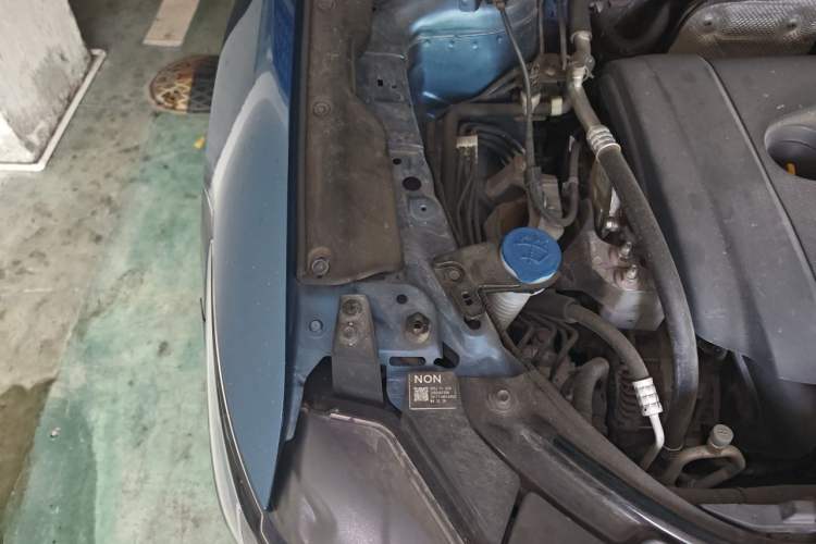 Used Mazda CX-5 2017 2.5L Automatic 4x4 ZhiZun Version China V Standard Engine Bay Right