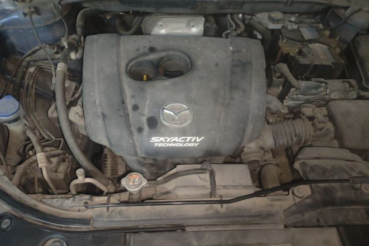 Used Mazda CX-5 2017 2.0L Automatic 2WD ZhiShang Trim China VI Standard Engine Bay