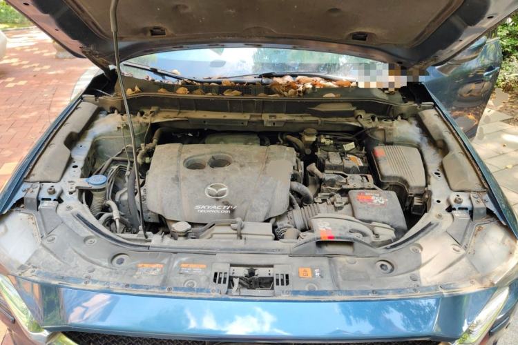 Used Mazda CX-5 2017 2.5L Automatic 4x4 Flagship Version China V Standard Engine Bay