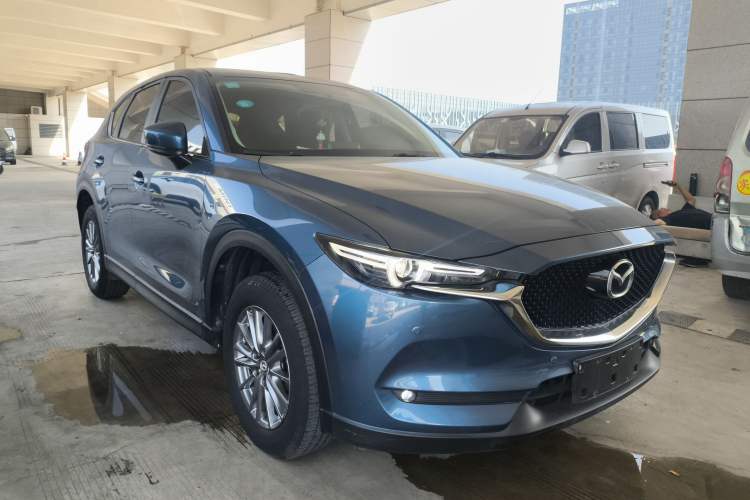 Used Mazda CX-5 2017 2.0L Automatic 2WD ZhiShang Trim China V Standard Front Right 45 Deg