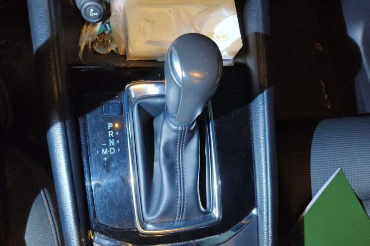 Used Mazda CX-5 2017 2.0L Automatic 2WD ZhiShang Trim China V Standard Gear Lever