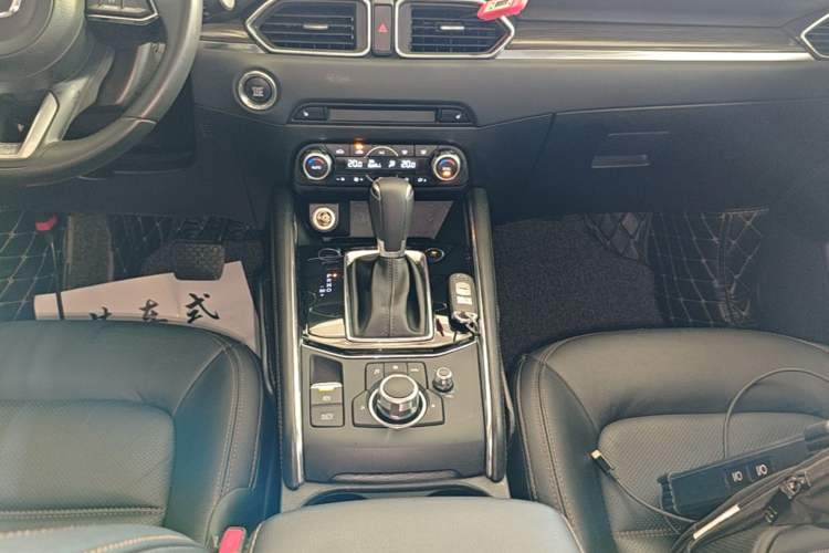 Used Mazda CX-5 2017 2.5L Automatic 4x4 ZhiZun Version China V Standard Gear Lever