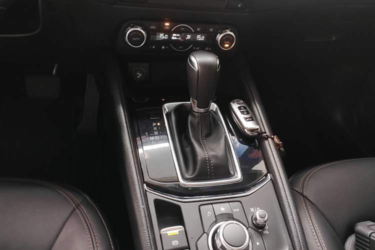 Used Mazda CX-5 2017 2.0L Automatic 2WD Smart Enjoyment Version China V Standard Gear Lever