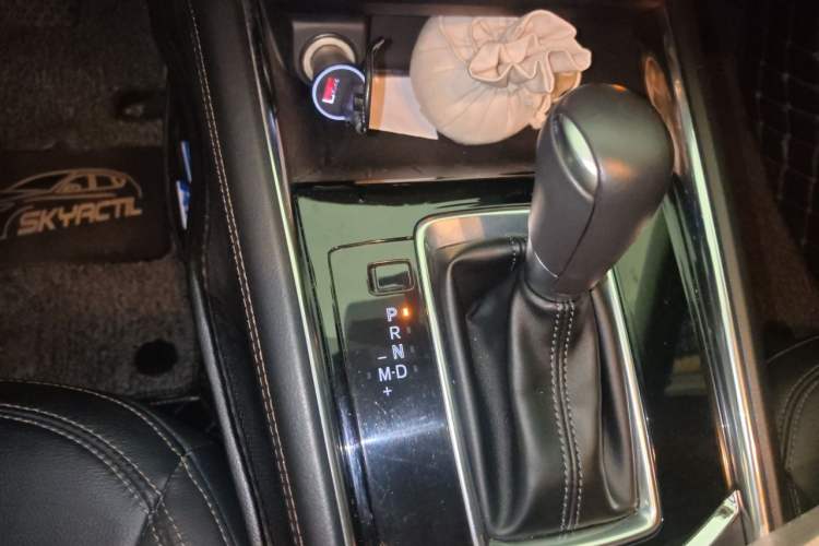 Used Mazda CX-5 2017 2.5L Automatic 4x4 ZhiZun Version China V Standard Gear Lever