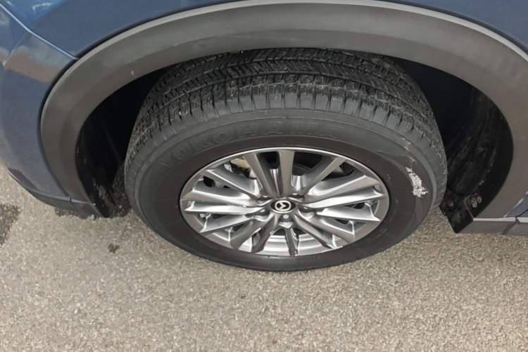 Used Mazda CX-5 2017 2.0L Automatic 2WD ZhiShang Trim China V Standard Left Front Wheel Hub