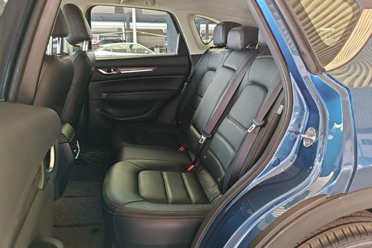 Used Mazda CX-5 2017 2.5L Automatic 4x4 ZhiZun Version China V Standard Left Rear Seat