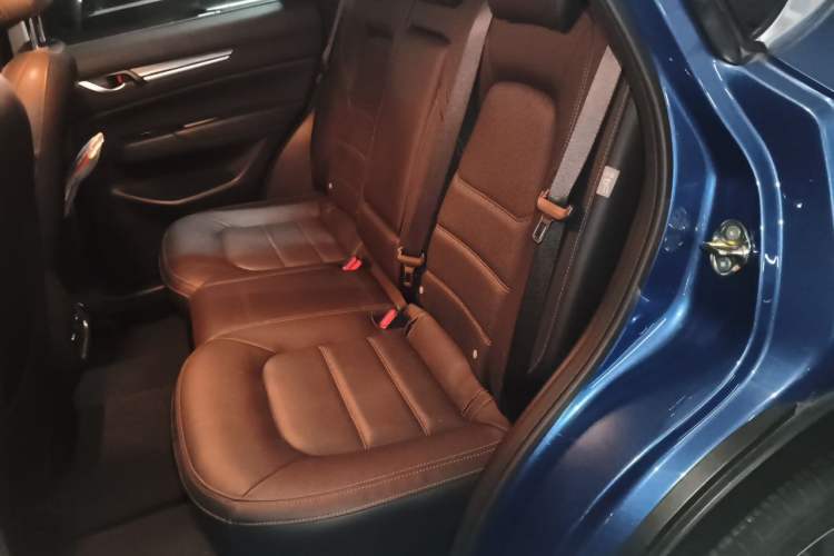 Used Mazda CX-5 2017 2.0L Automatic 2WD Smart Enjoyment Version China VI Standard Left Rear Seat