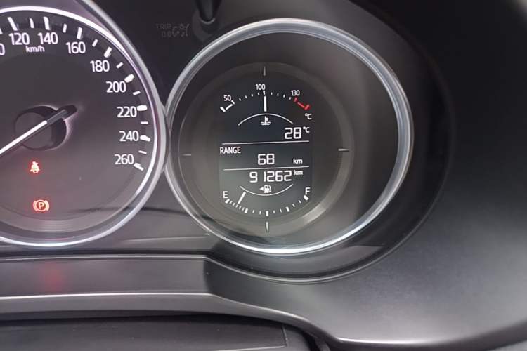 Used Mazda CX-5 2017 2.0L Automatic 2WD Smart Enjoyment Version China V Standard Odometer Close Up