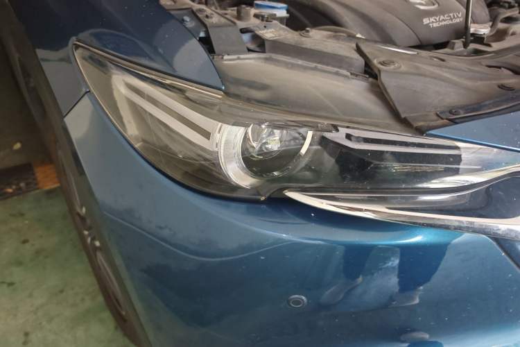 Used Mazda CX-5 2017 2.5L Automatic 4x4 ZhiZun Version China V Standard Right Front Headlight