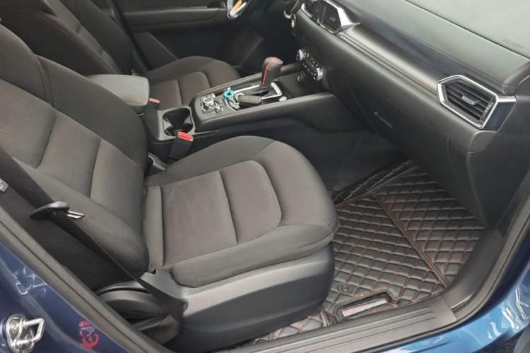 Used Mazda CX-5 2017 2.0L Automatic 2WD ZhiShang Trim China V Standard Right Front Seat