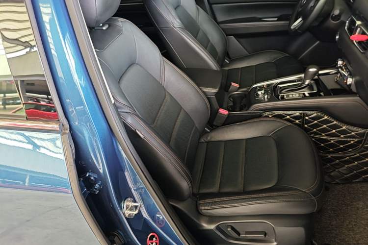 Used Mazda CX-5 2017 2.5L Automatic 4x4 ZhiZun Version China V Standard Right Front Seat