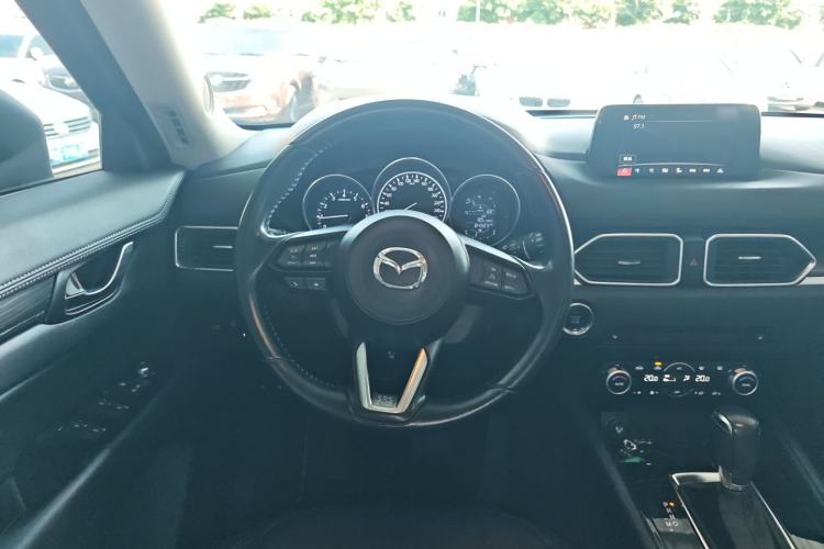 Used Mazda CX-5 2017 2.0L Automatic 2WD Smart Enjoyment Version China VI Standard Steering Wheel