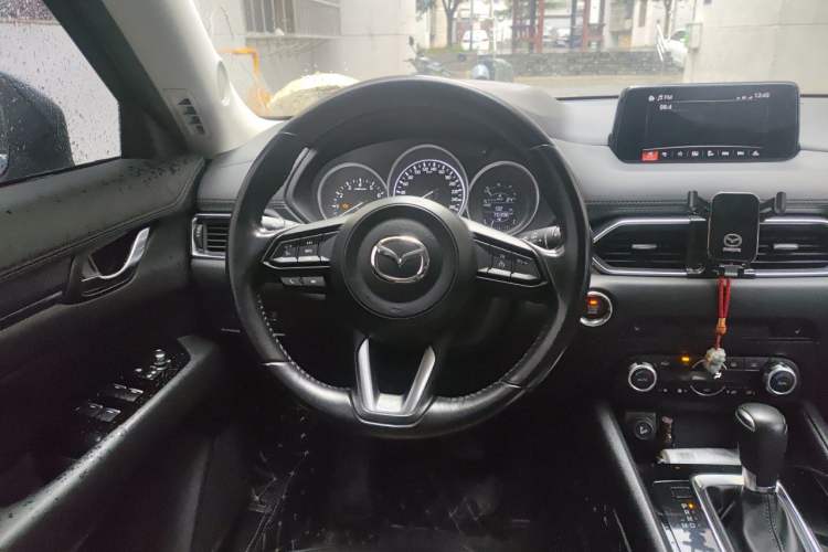 Used Mazda CX-5 2017 2.0L Automatic 2WD Smart Enjoyment Version China V Standard Steering Wheel