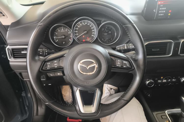 Used Mazda CX-5 2017 2.0L Automatic 2WD ZhiShang Trim China V Standard Steering Wheel