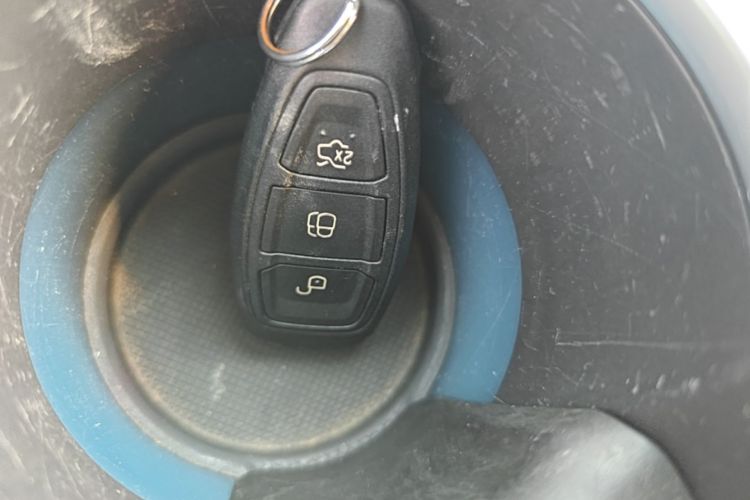 Used Mazda CX-5 2017 2.0L Automatic 2WD ZhiShang Trim China VI Standard Vehicle Key