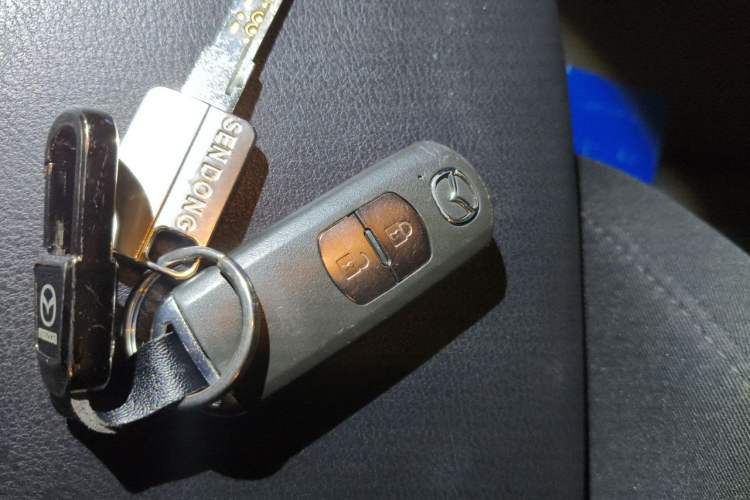 Used Mazda CX-5 2017 2.0L Automatic 2WD ZhiShang Trim China V Standard Vehicle Key