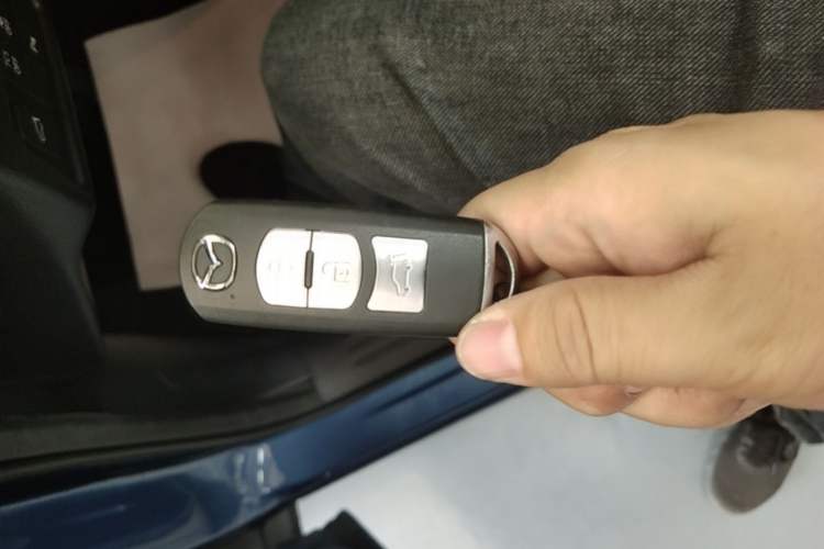 Used Mazda CX-5 2017 2.5L Automatic 4x4 Flagship Version China V Standard Vehicle Key