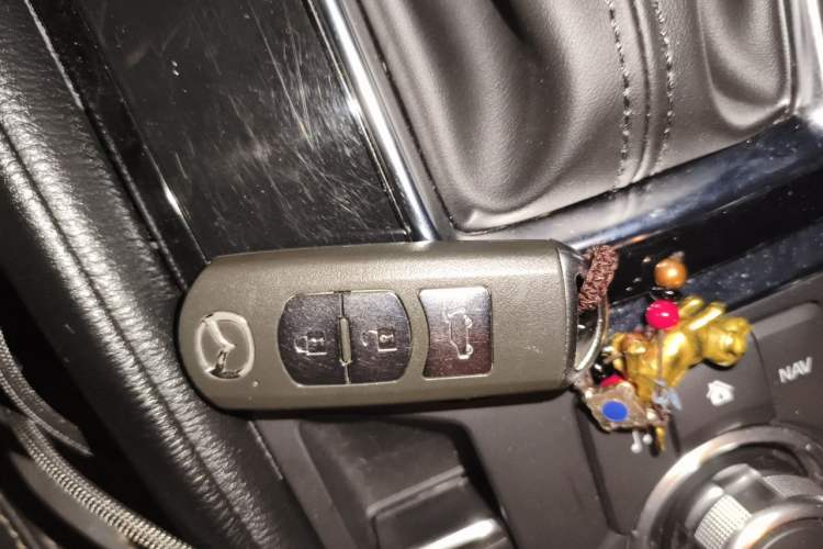 Used Mazda CX-5 2017 2.0L Automatic 2WD Smart Enjoyment Version China VI Standard Vehicle Key