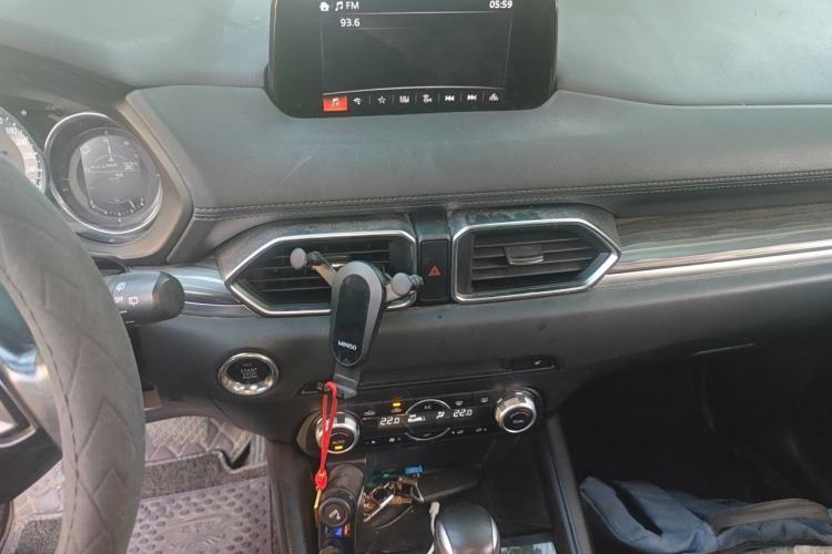 Used Mazda CX-5 2017 2.0L Automatic 2WD Smart Enjoyment Version China V Standard Audio And AC Panel