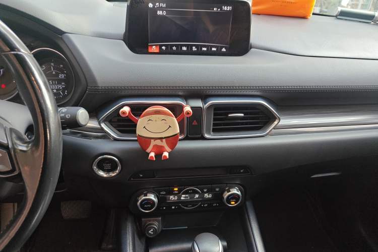 Used Mazda CX-5 2017 2.0L Automatic 2WD Smart Enjoyment Version China V Standard Audio And AC Panel