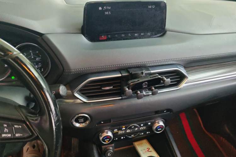 Used Mazda CX-5 2017 2.0L Automatic 2WD Smart Enjoyment Version China V Standard Audio And AC Panel