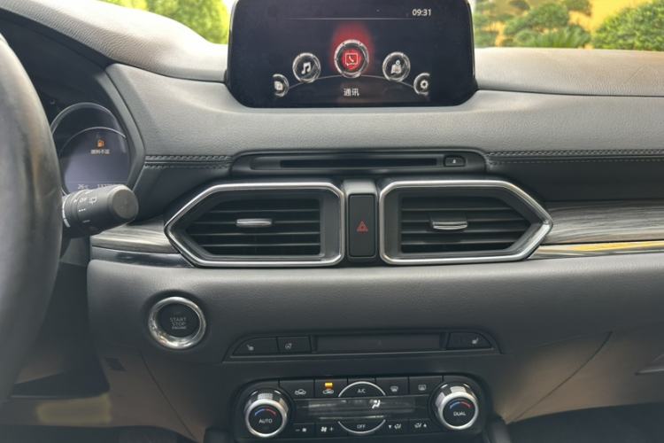 Used Mazda CX-5 2017 2.5L Automatic 4x4 Flagship Version China V Standard Audio And AC Panel