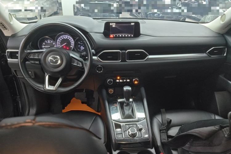 Used Mazda CX-5 2017 2.0L Automatic 2WD ZhiShang Trim China V Standard Center Console
