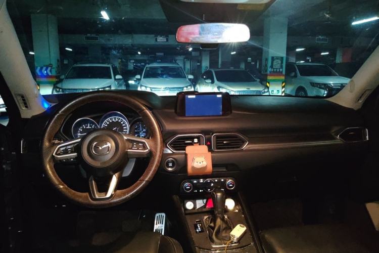 Used Mazda CX-5 2017 2.0L Automatic 2WD ZhiShang Trim China V Standard Center Console