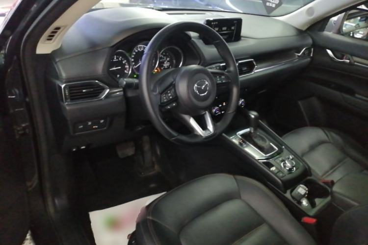 Used Mazda CX-5 2017 2.0L Automatic 2WD Smart Enjoyment Version China V Standard Center Console