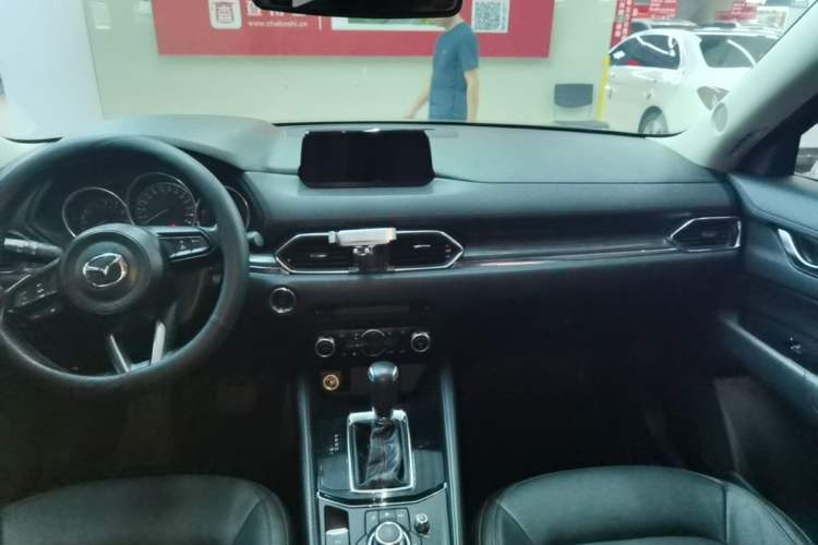 Used Mazda CX-5 2017 2.0L Automatic 2WD Smart Enjoyment Version China V Standard Center Console