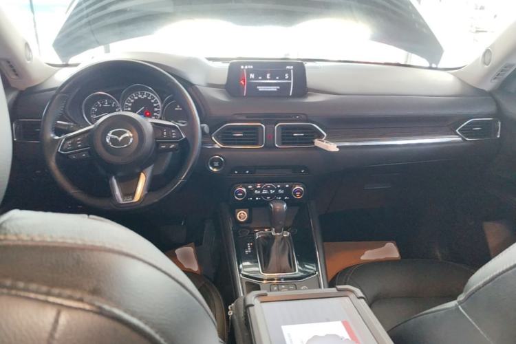 Used Mazda CX-5 2017 2.5L Automatic 4x4 Flagship Version China V Standard Center Console