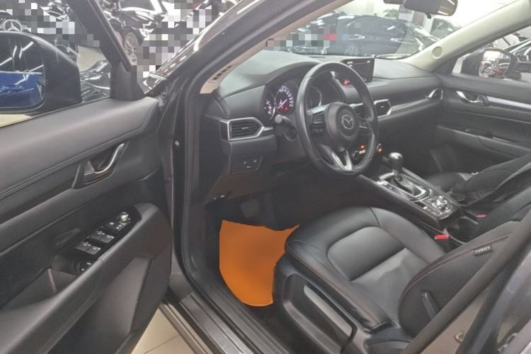 Used Mazda CX-5 2017 2.0L Automatic 2WD ZhiShang Trim China V Standard Driver Seat