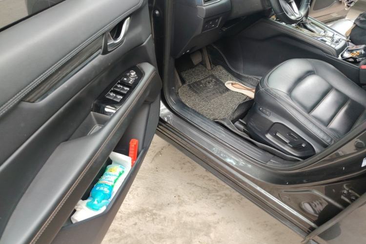 Used Mazda CX-5 2017 2.5L Automatic 2WD ZhiZun Version China V Standard Driver Seat