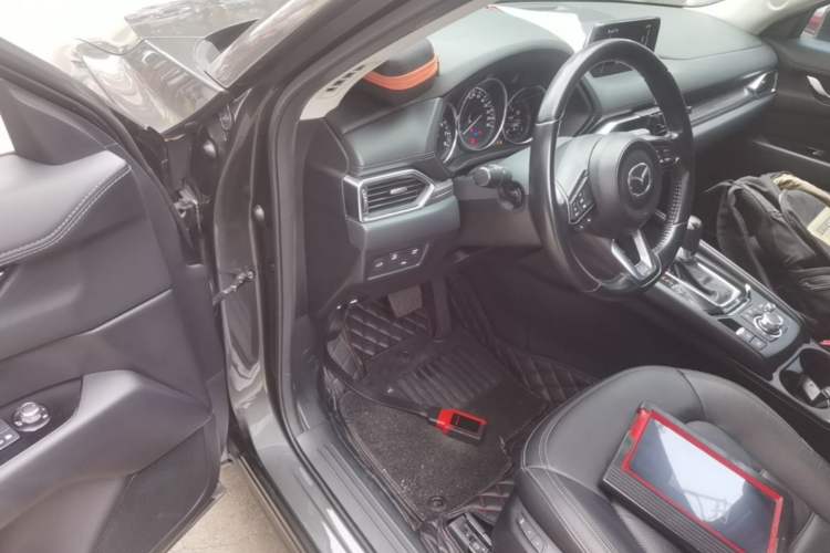 Used Mazda CX-5 2017 2.0L Automatic 2WD Smart Enjoyment Version China V Standard Driver Seat