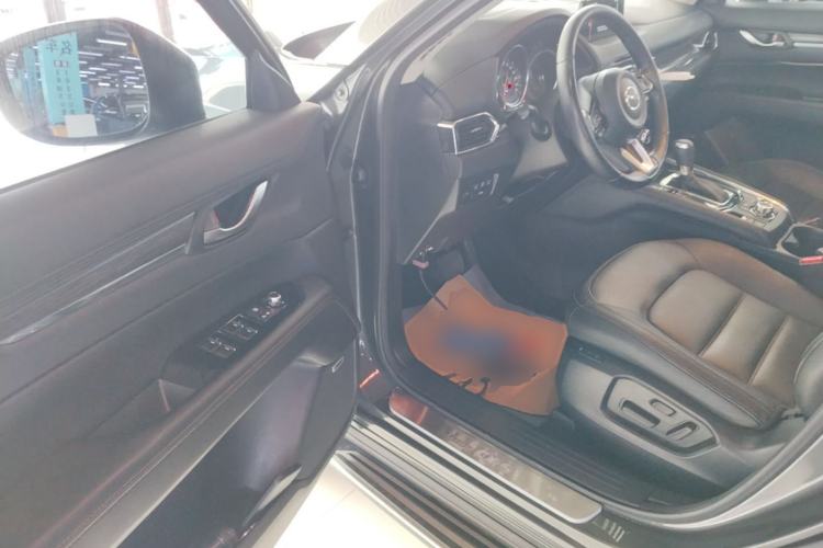 Used Mazda CX-5 2017 2.5L Automatic 4x4 Flagship Version China V Standard Driver Seat