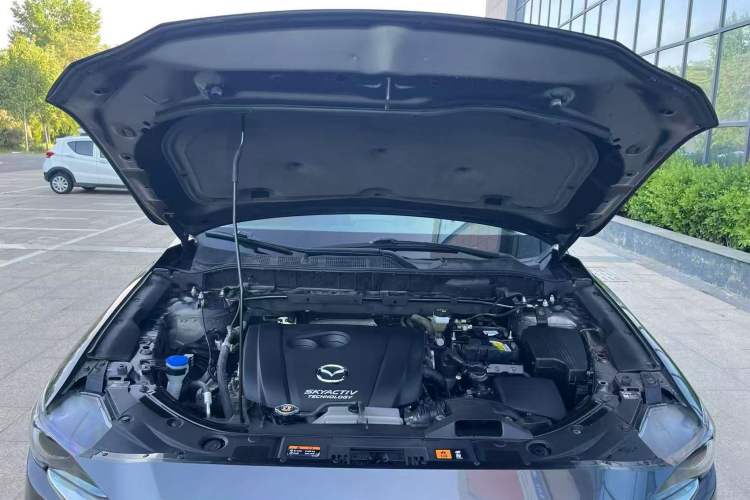 Used Mazda CX-5 2017 2.0L Automatic 2WD Smart Enjoyment Version China V Standard Engine Bay