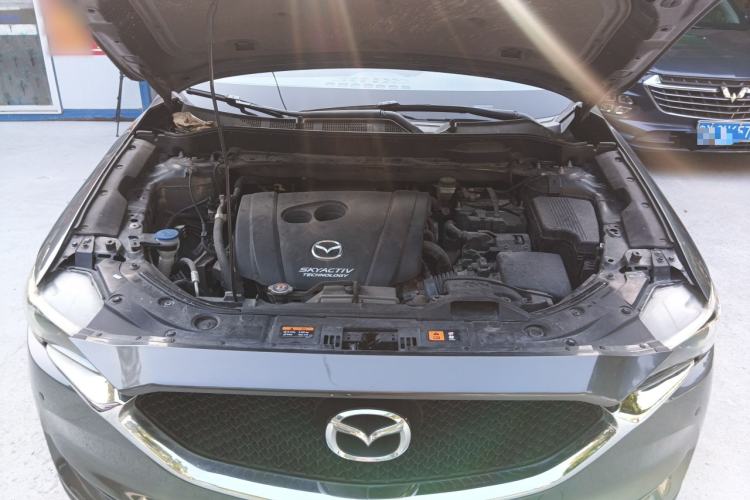 Used Mazda CX-5 2017 2.0L Automatic 2WD Smart Enjoyment Version China V Standard Engine Bay